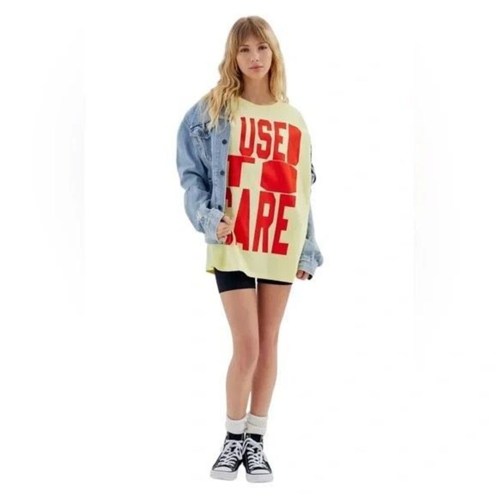 Urban Outfitters UO I Used To Care Oversized Graphic T Shirt Yellow M/L NEW - Picture 6 of 7